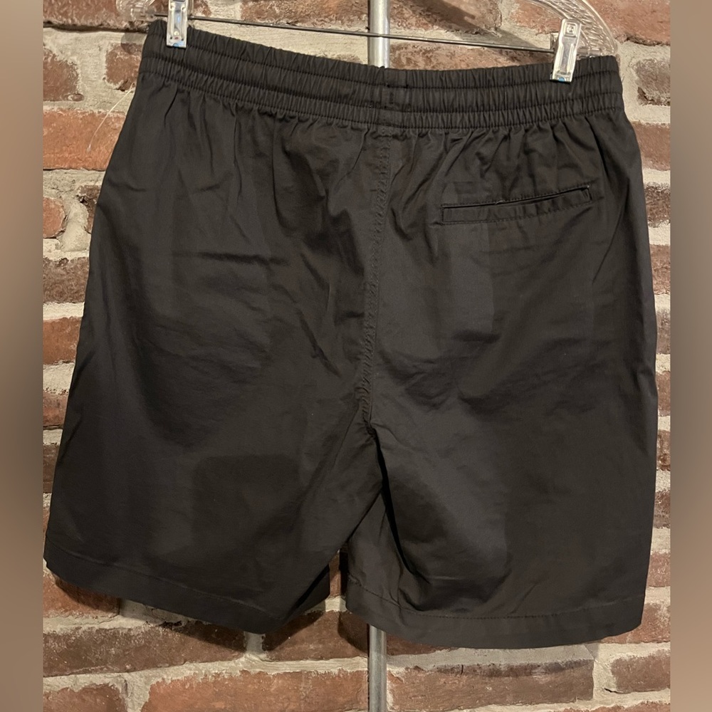 Old Navy Black Men's Shorts - Picture 3 of 8